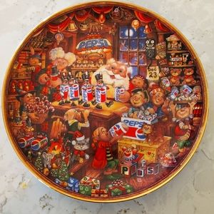 Pepsi plate Santa's Pepsi-Cola Workshop
